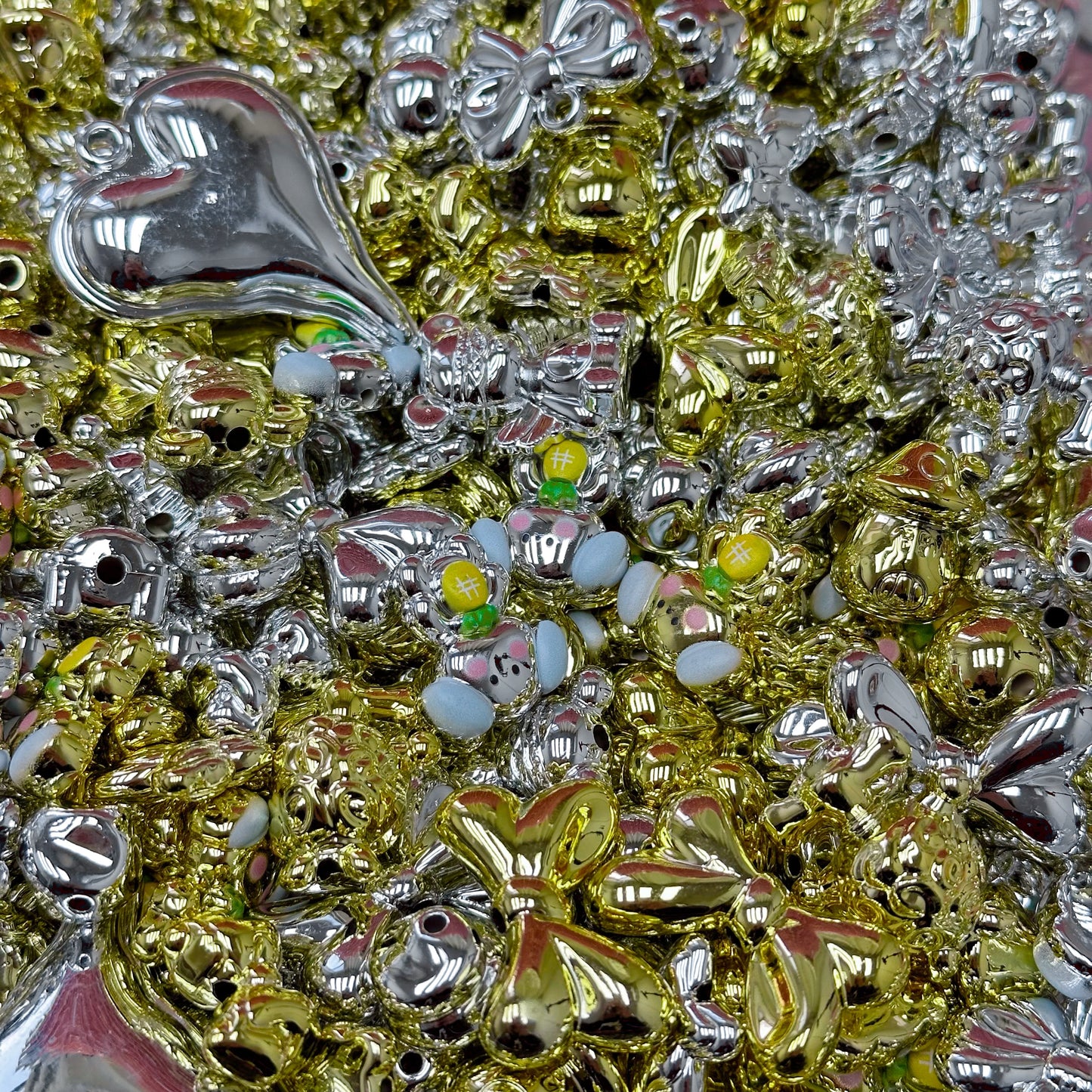 Acrylic beads – Golden and Silver for beadable pens, keychains, phone chains