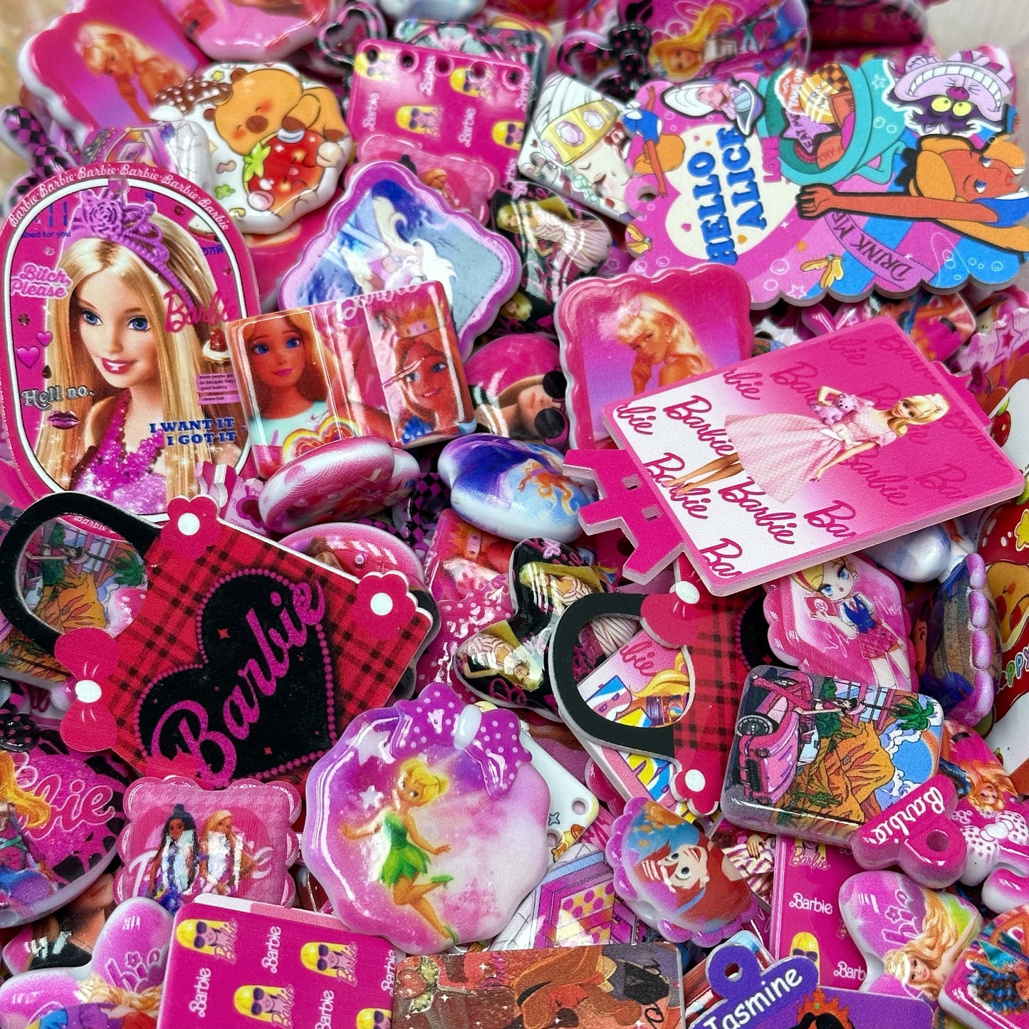 Acrylic beads – Pink Barbie for beadable pens, keychains, phone chains