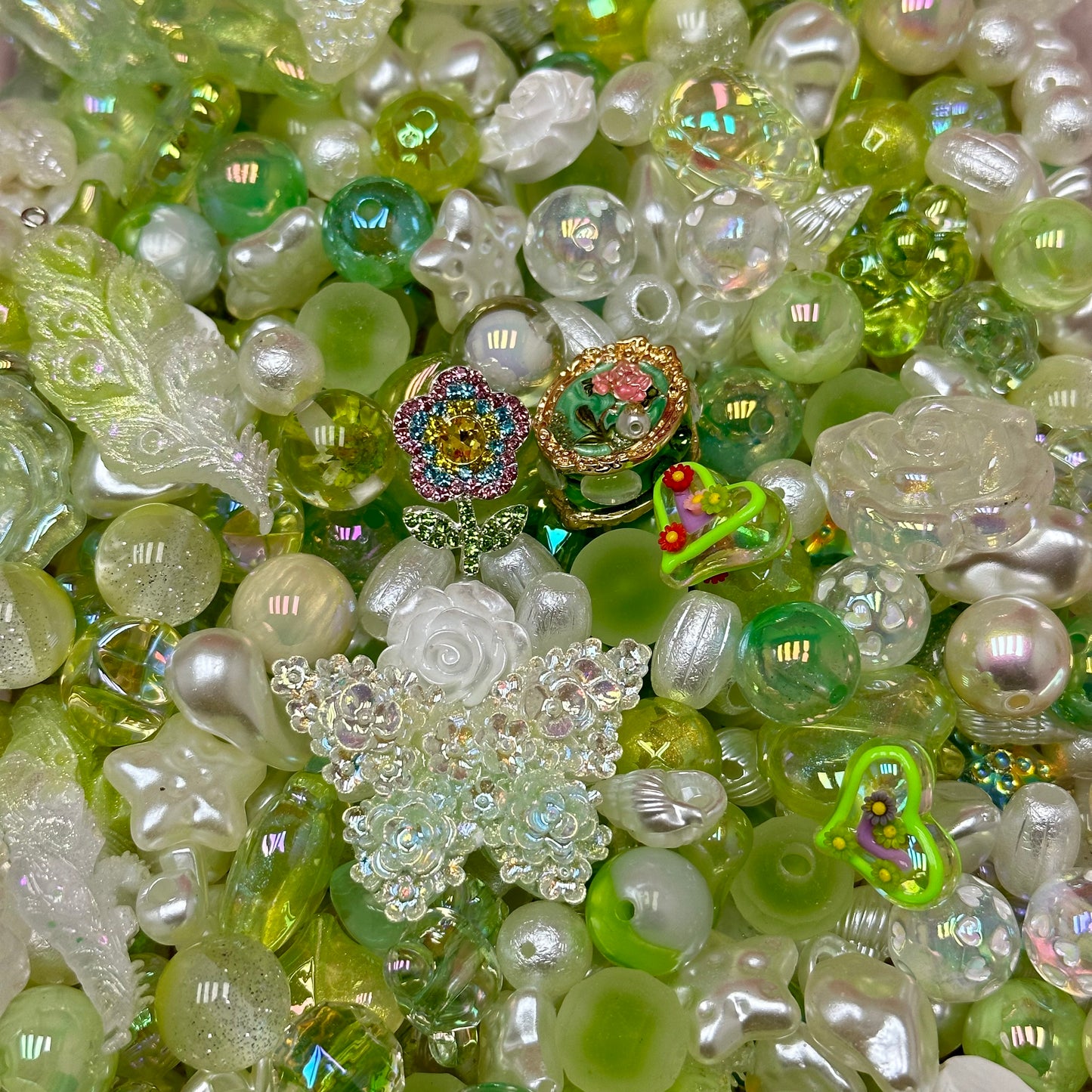 Acrylic beads – Blooming Pearl Forest for beadable pens, keychains, phone chains