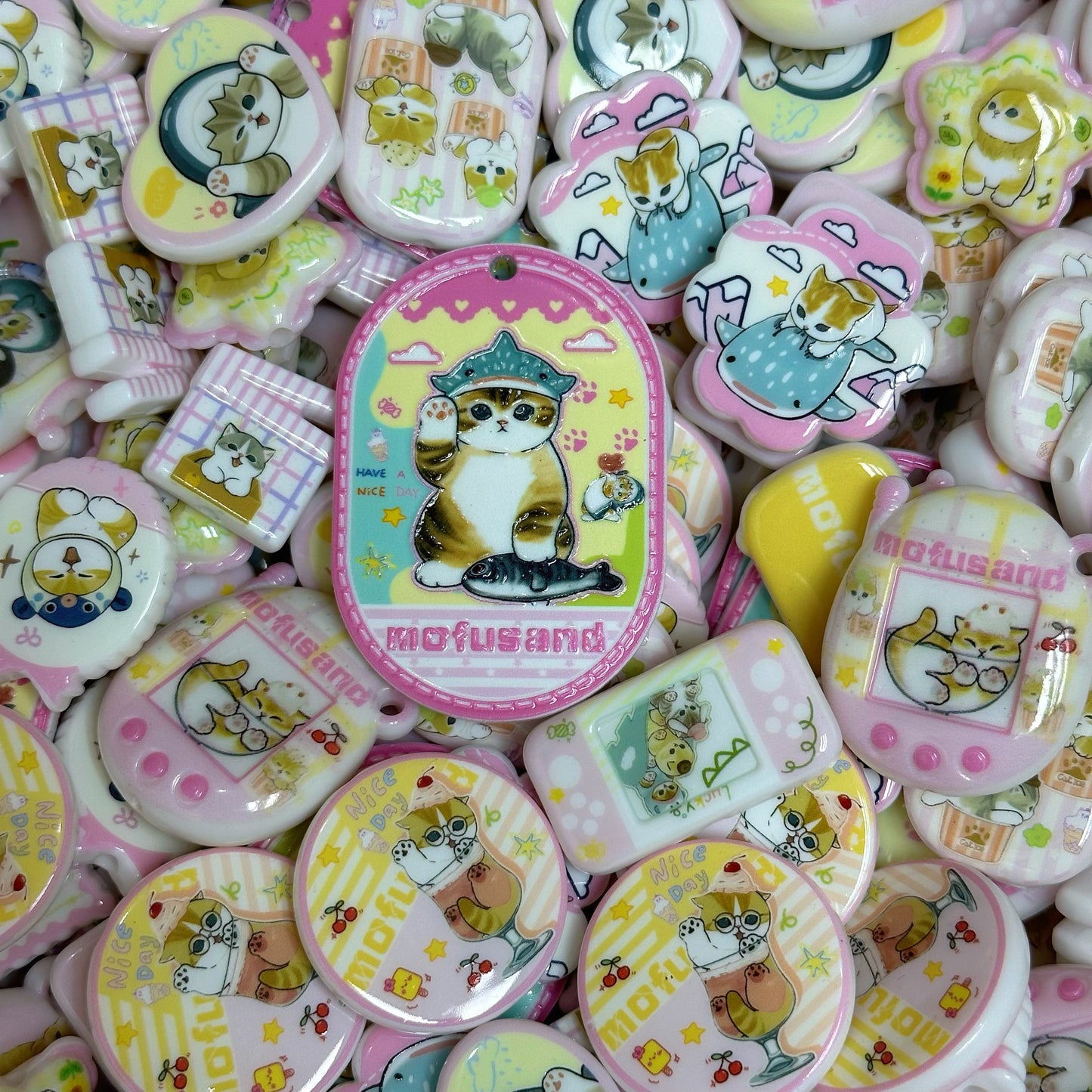 Acrylic beads-Fishing Kitty (for phone chains, beadable pens, keychains)