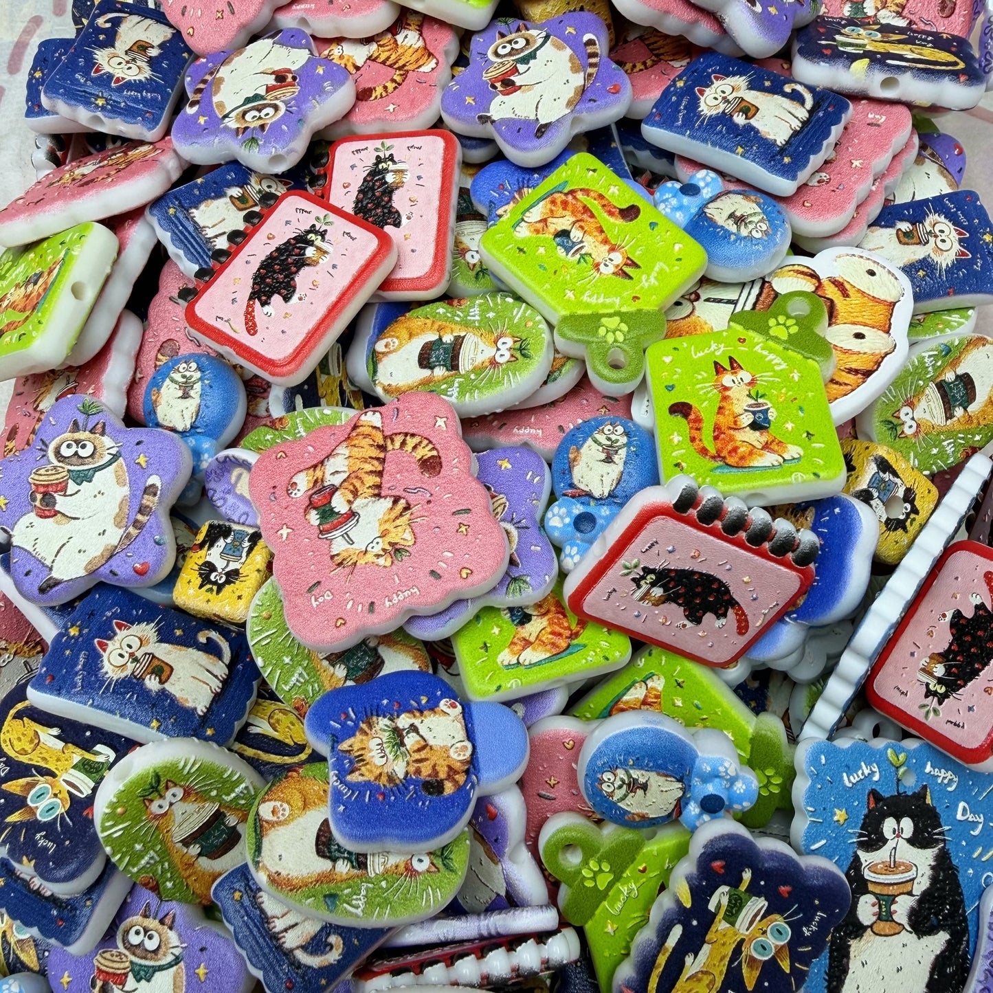 Acrylic beads-Happy Cat Lucky Day(for phone chains, beadable pens, keychains)