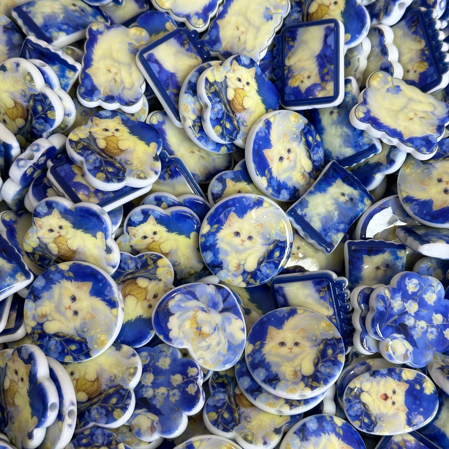 Acrylic beads – Fluffy Kitty for beadable pens, keychains, phone chains