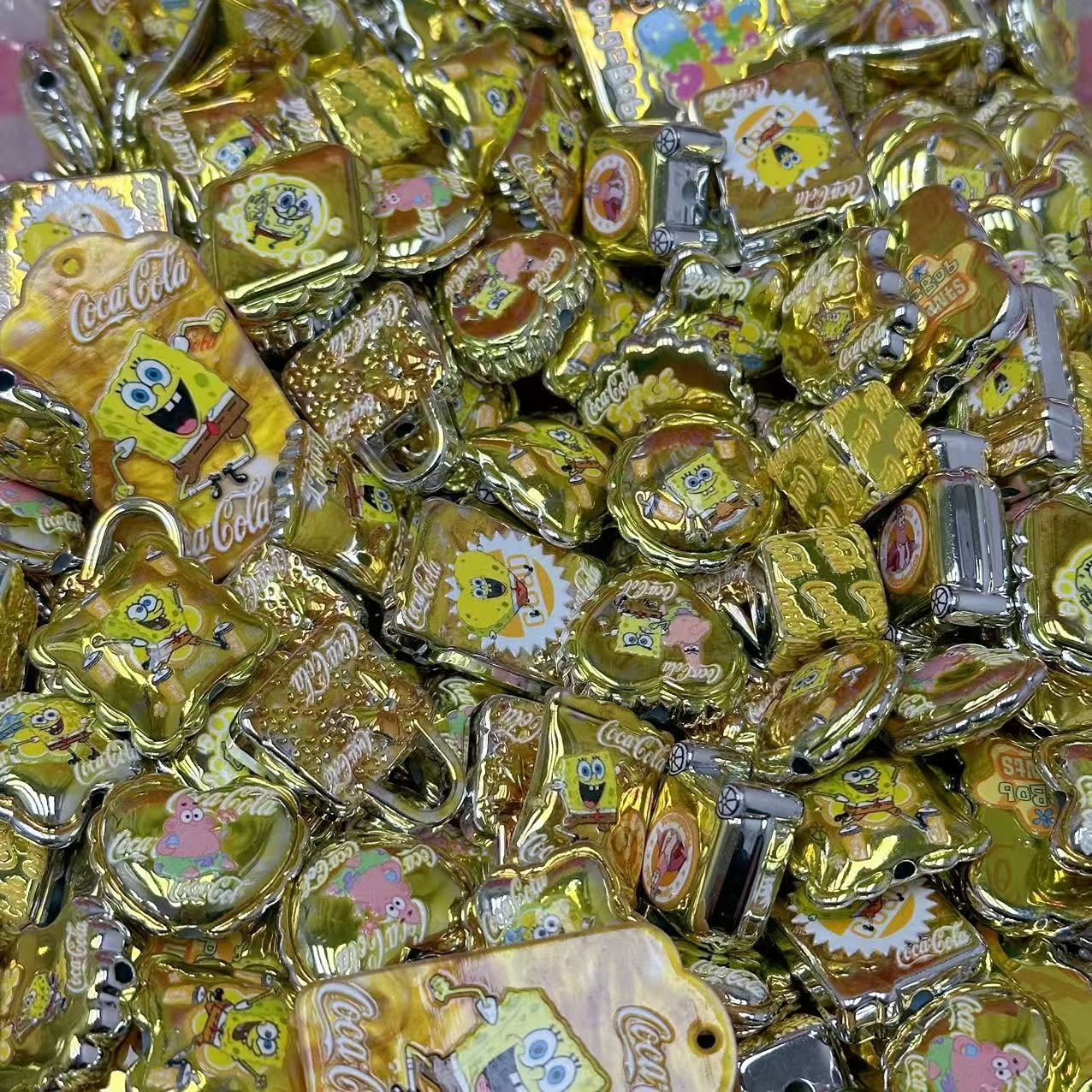 Acrylic beads – Golden SpongeBob for beadable pens, keychains, phone chains