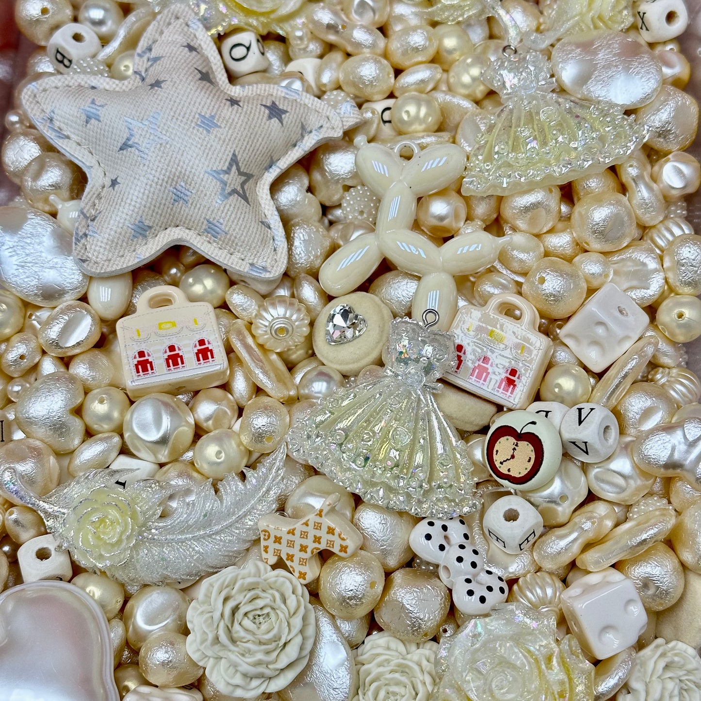 Acrylic beads-Pears (for beadable pens, keychains, phone chains)