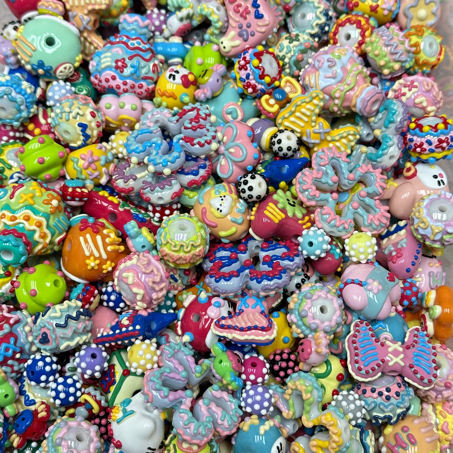 Acrylic beads – Oil Relief Beads  for beadable pens, keychains, phone chains