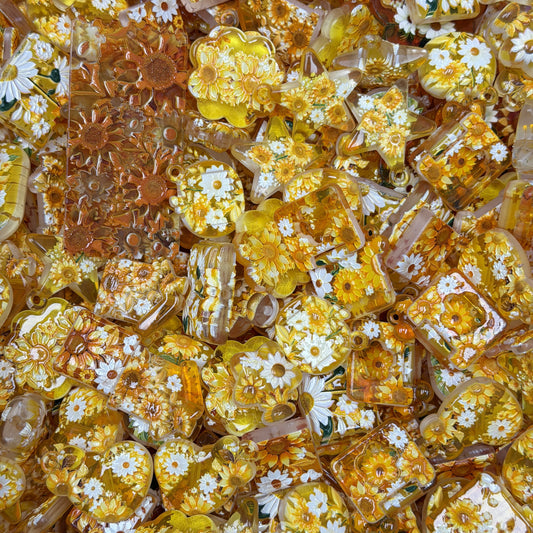 Acrylic beads-Yellow Daisy(for phone chains, beadable pens, keychains)