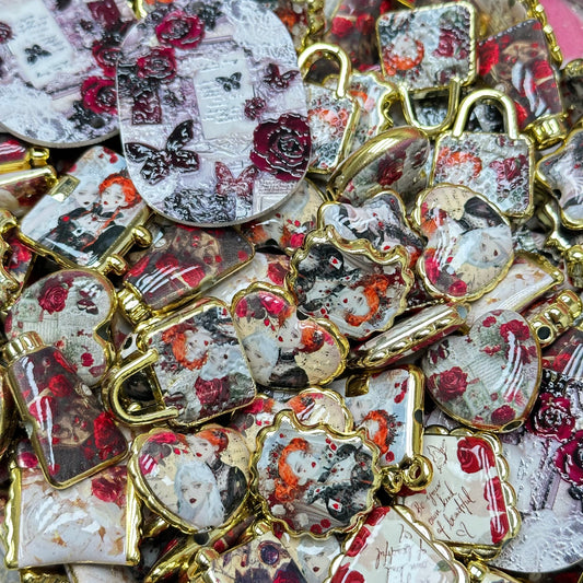 Acrylic beads-Red and White Queen (for beadable pens, keychains, phone chains)