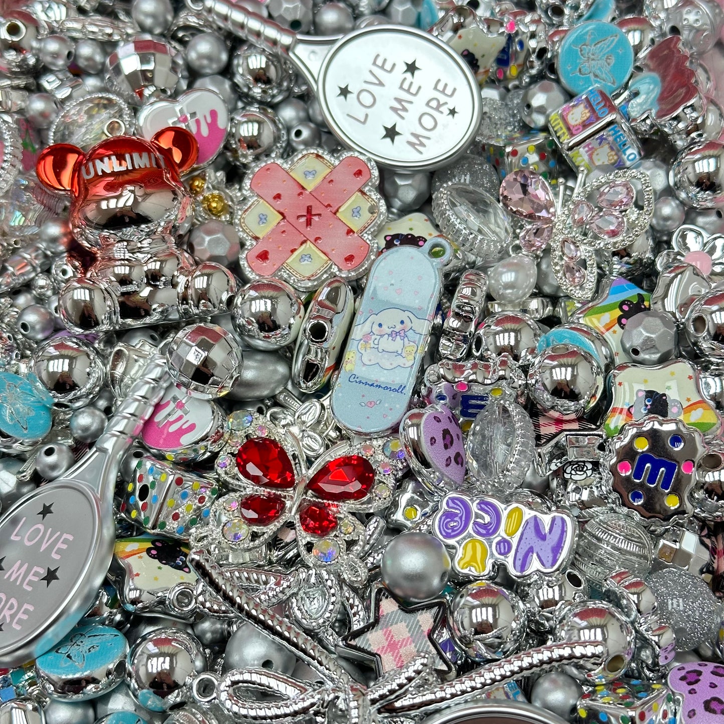 Acrylic beads-Silver Candy Wonderland (for beadable pens, keychains, phone chains)