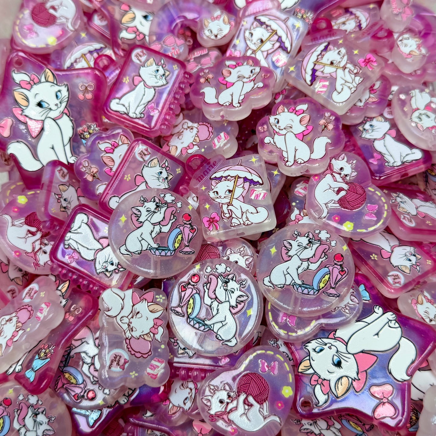 Acrylic beads-Transparent Marie Cat(for phone chains, beadable pens, keychains)