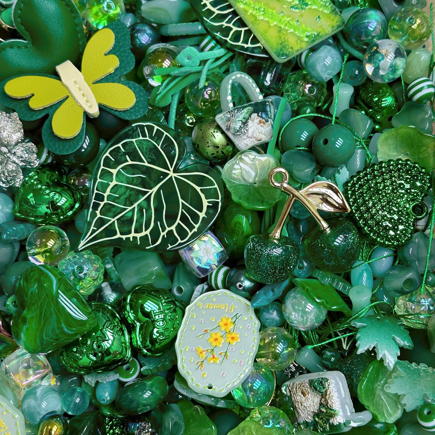 [Last One]Acrylic beads-Green Light Forest (for phone chains, beadable pens, keychains)