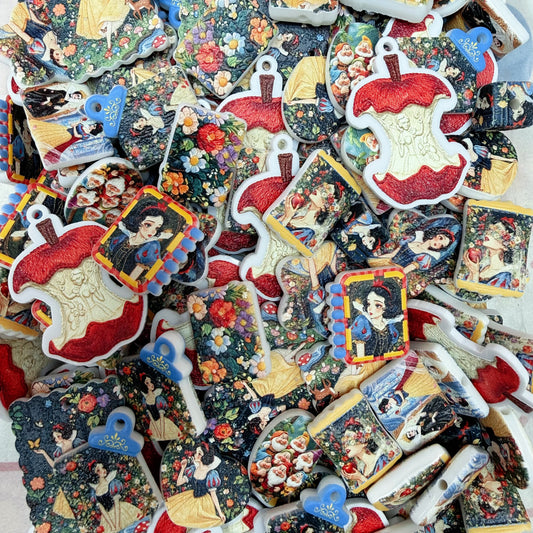 Acrylic beads-Snow White Princess(for phone chains, beadable pens, keychains)