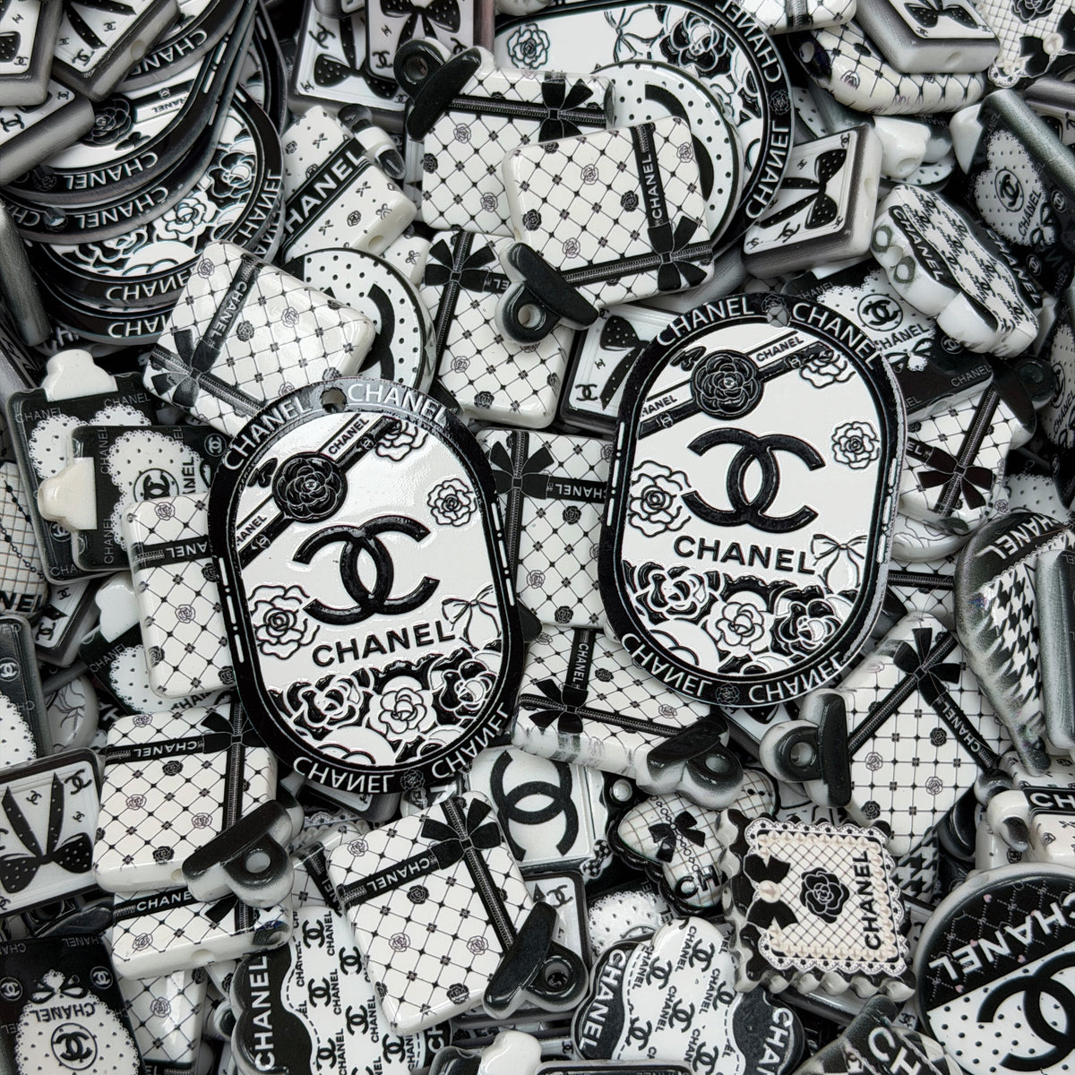 Acrylic beads-Black & White CC Beads(for phone chains, beadable pens, keychains)