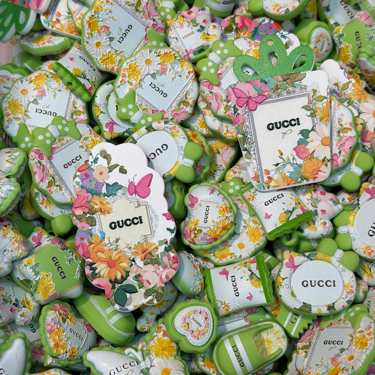 Acrylic beads-Green Gucci(for phone chains, beadable pens, keychains)