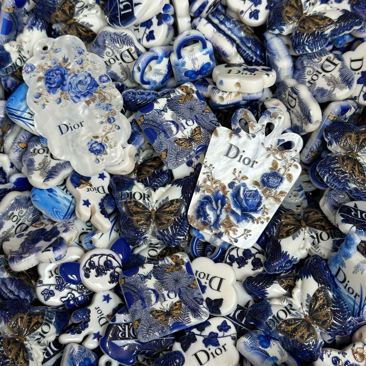 Acrylic beads-Deep Blue Dier (for phone chains, beadable pens, keychains)
