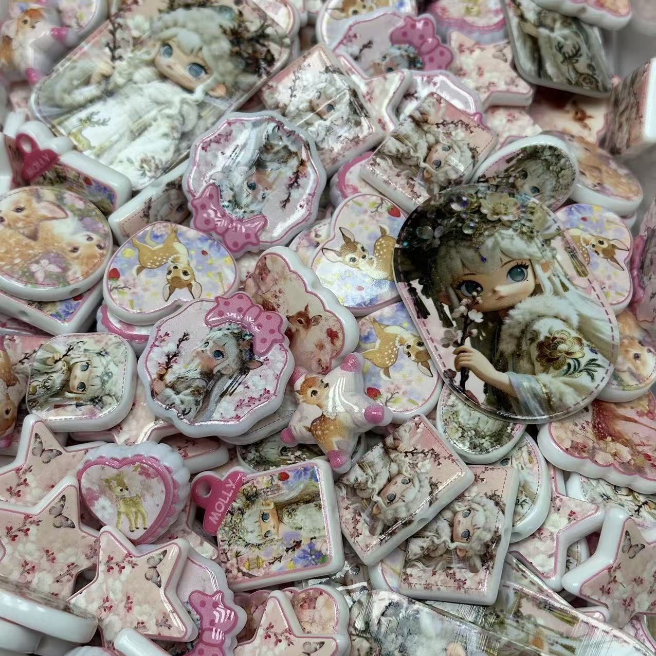 Acrylic beads – Deer Molly for beadable pens, keychains, phone chains