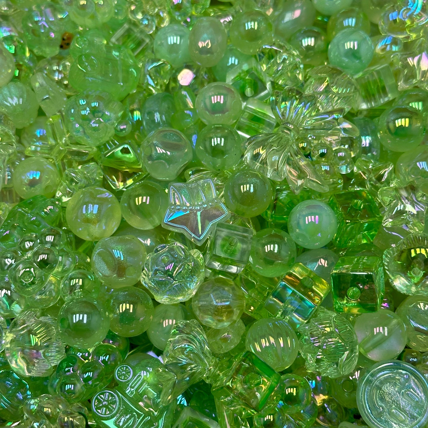Acrylic beads – Dream Green  for beadable pens, keychains, phone chains