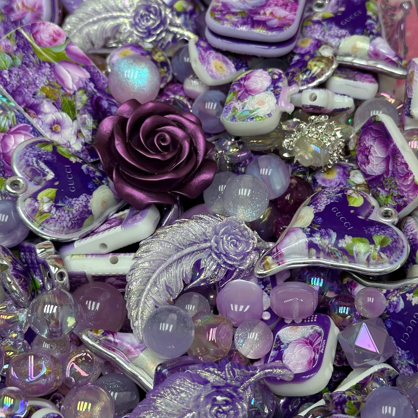 Acrylic beads – Purple GG Flower for beadable pens, keychains, phone chains