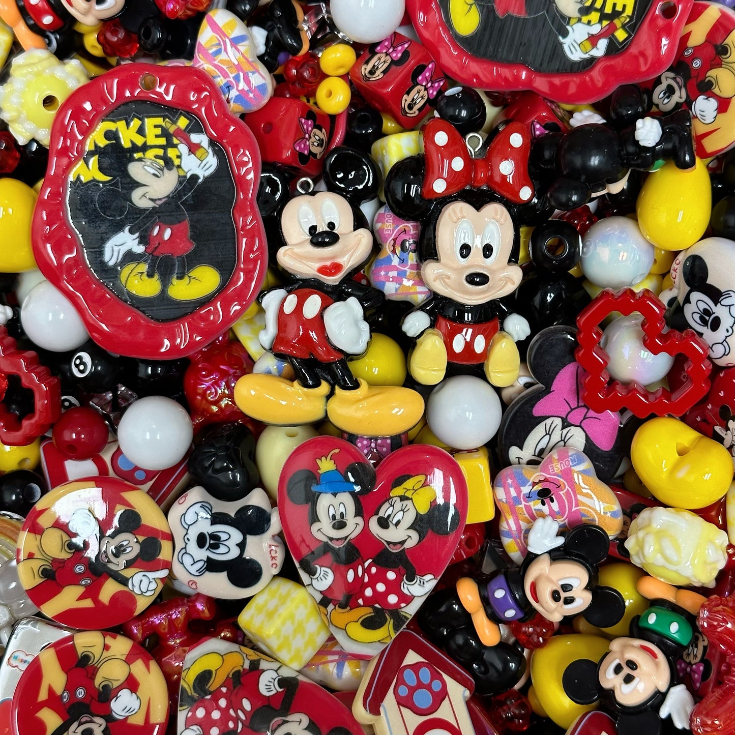 Acrylic beads-Micky & Minniey (for phone chains, beadable pens, keychains)