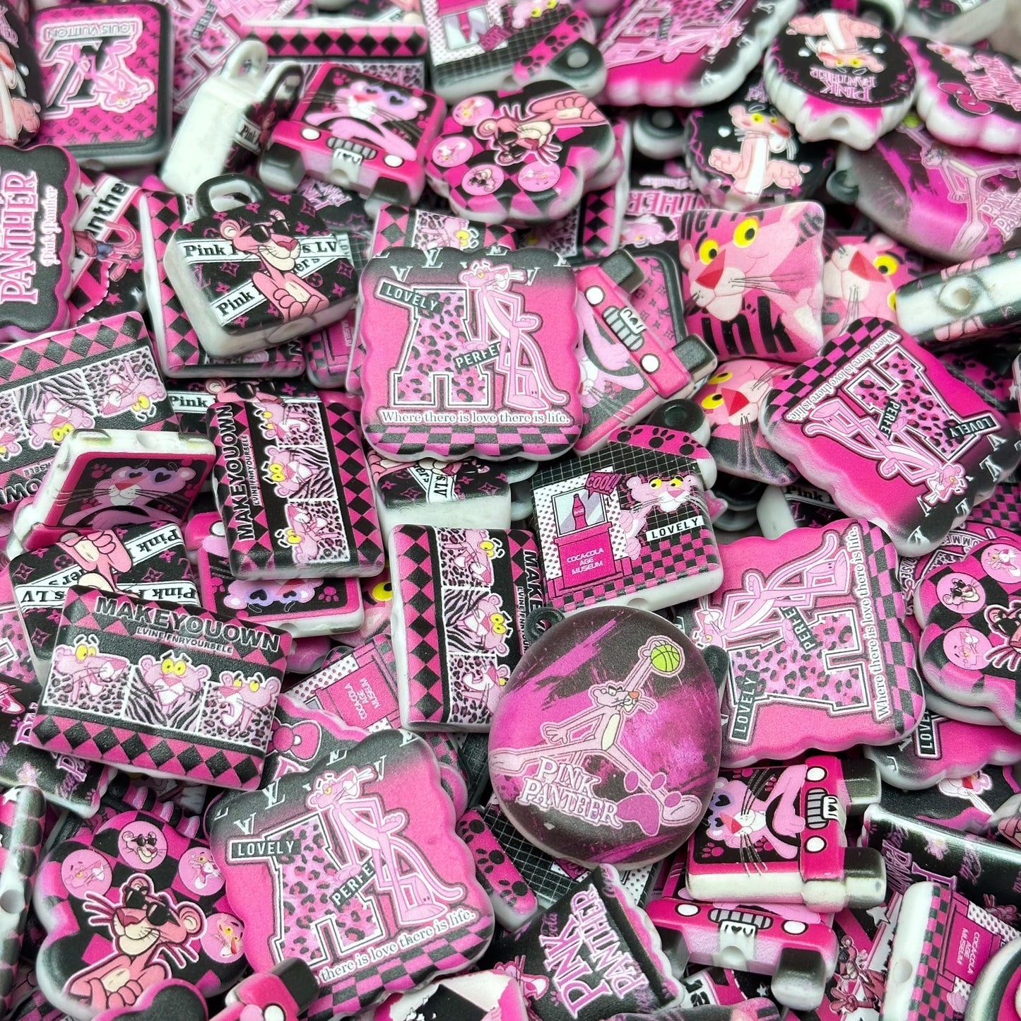 Acrylic beads – Pink Leopard for beadable pens, keychains, phone chains