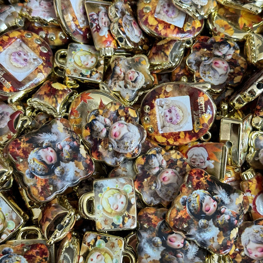 Acrylic beads –  Maple Leaf SP for beadable pens, keychains, phone chains